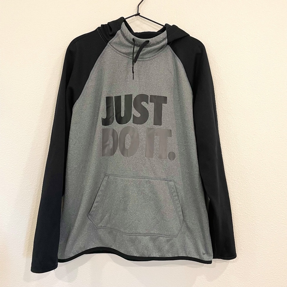 EUC Nike Therma-Fit Hooded Pullover Sweatshirt